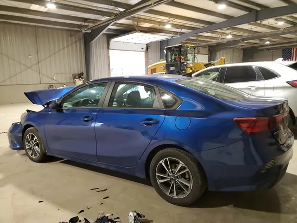 3KPF24ADXRE705129 2024 KIA FORTE - Image 2