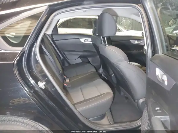 3KPF24ADXRE705955 2024 KIA FORTE - Image 8