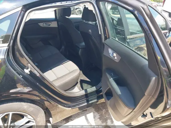 3KPF24ADXRE707432 2024 KIA FORTE - Image 8