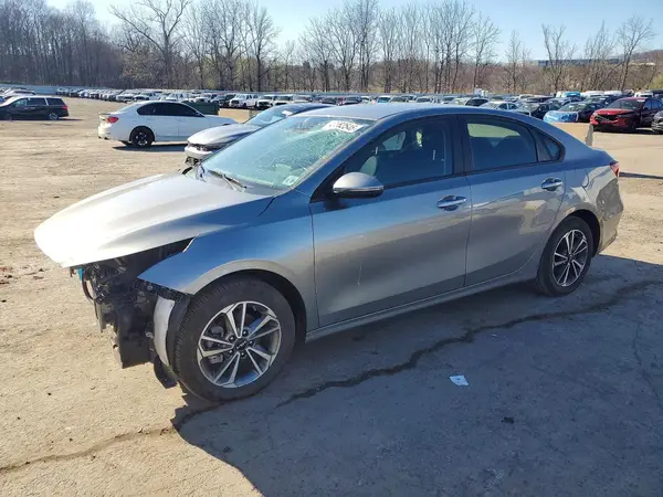 3KPF24ADXRE709844 2024 KIA FORTE - Image 1