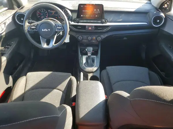 3KPF24ADXRE709844 2024 KIA FORTE - Image 8