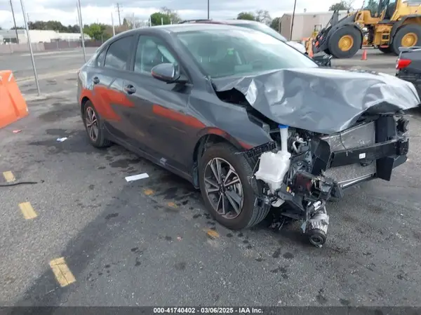 3KPF24ADXRE712291 2024 KIA FORTE - Image 1