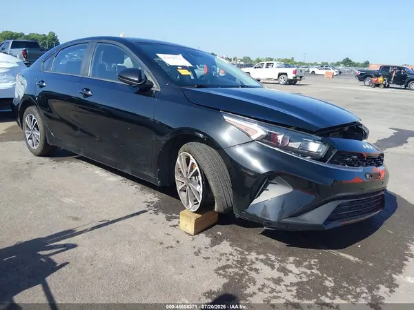 3KPF24ADXRE712954 2024 KIA FORTE - Image 1