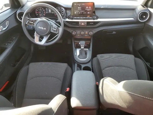 3KPF24ADXRE713067 2024 KIA FORTE - Image 8