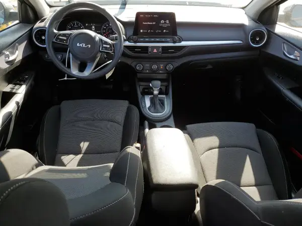 3KPF24ADXRE713294 2024 KIA FORTE - Image 8