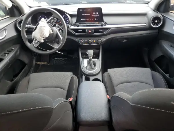 3KPF24ADXRE720939 2024 KIA FORTE - Image 8