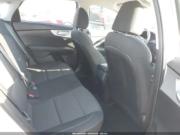 3KPF24ADXRE723808 2024 KIA FORTE - Image 8