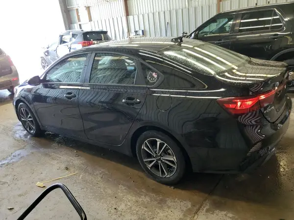 3KPF24ADXRE724022 2024 KIA FORTE - Image 2