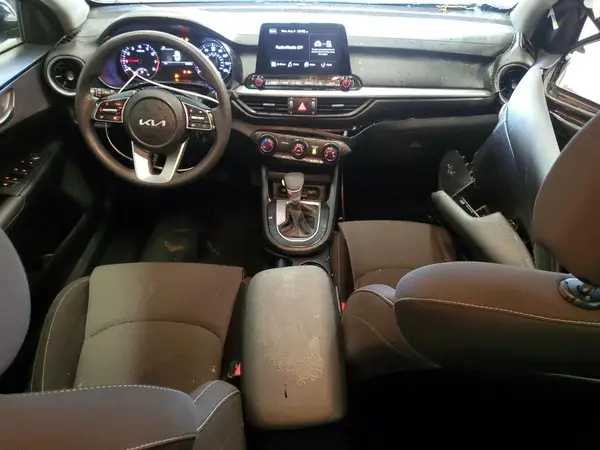 3KPF24ADXRE724022 2024 KIA FORTE - Image 8