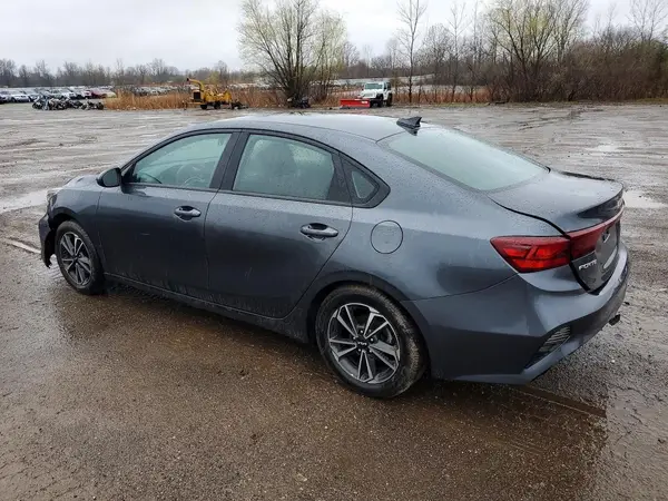 3KPF24ADXRE724389 2024 KIA FORTE - Image 2