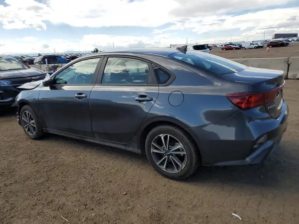 3KPF24ADXRE724554 2024 KIA FORTE - Image 2