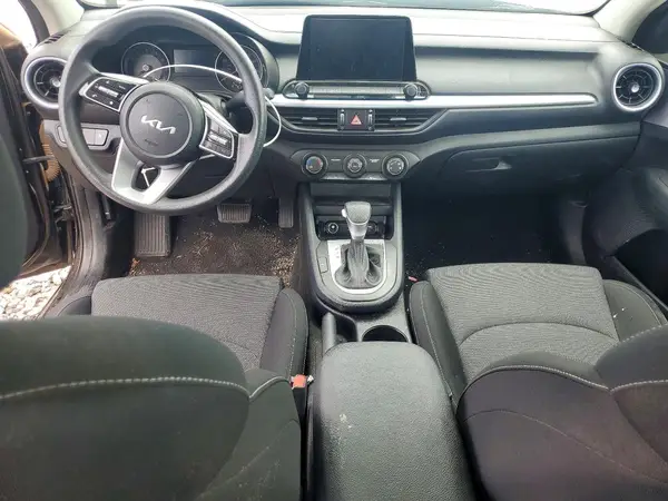 3KPF24ADXRE725025 2024 KIA FORTE - Image 8