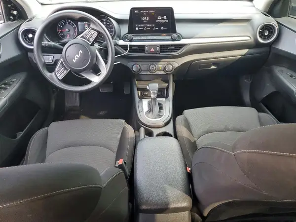 3KPF24ADXRE725350 2024 KIA FORTE - Image 8