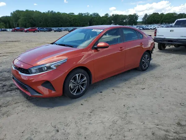 3KPF24ADXRE725798 2024 KIA FORTE - Image 1