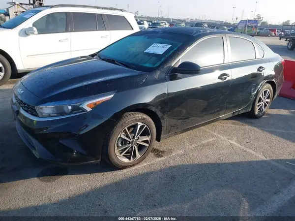 3KPF24ADXRE726336 2024 KIA FORTE - Image 2