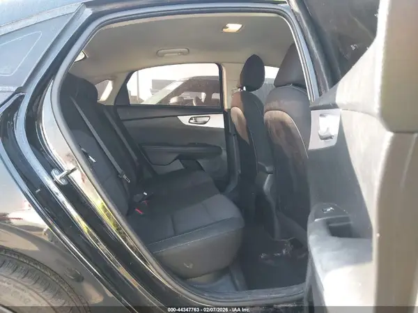 3KPF24ADXRE726336 2024 KIA FORTE - Image 8