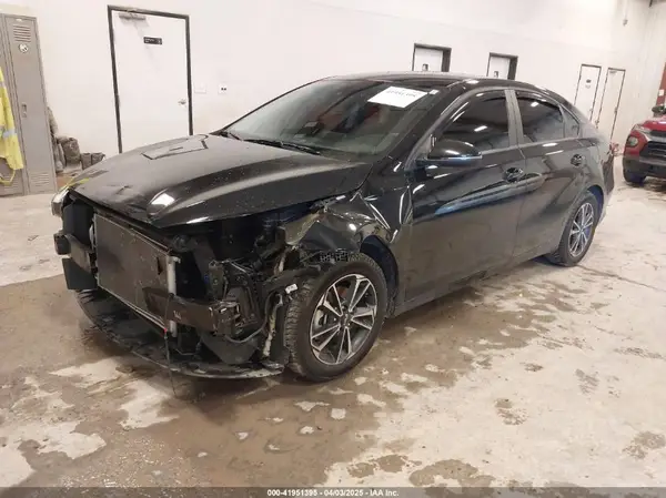 3KPF24ADXRE728474 2024 KIA FORTE - Image 2