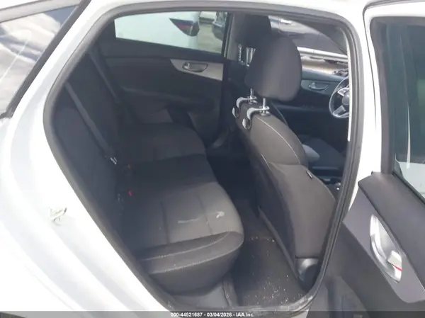 3KPF24ADXRE728930 2024 KIA FORTE - Image 8