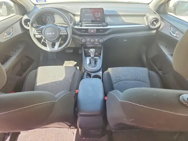 3KPF24ADXRE729933 2024 KIA FORTE - Image 8