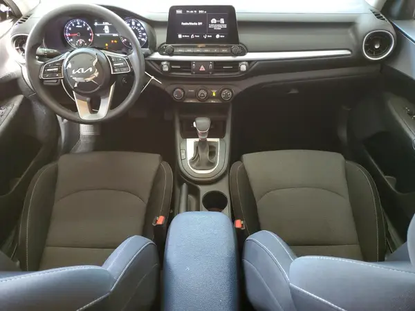 3KPF24ADXRE730905 2024 KIA FORTE - Image 8