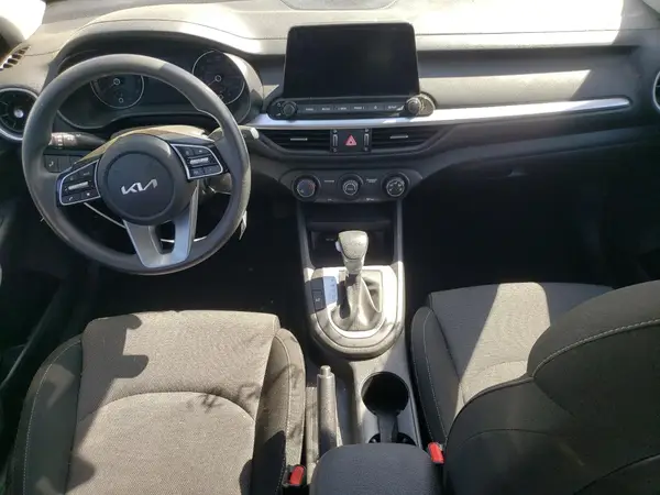 3KPF24ADXRE732458 2024 KIA FORTE - Image 8