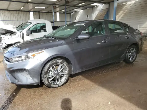 3KPF24ADXRE732508 2024 KIA FORTE - Image 1