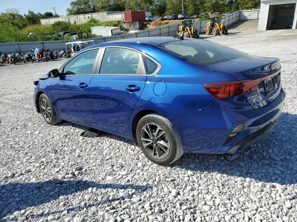 3KPF24ADXRE736915 2024 KIA FORTE - Image 2