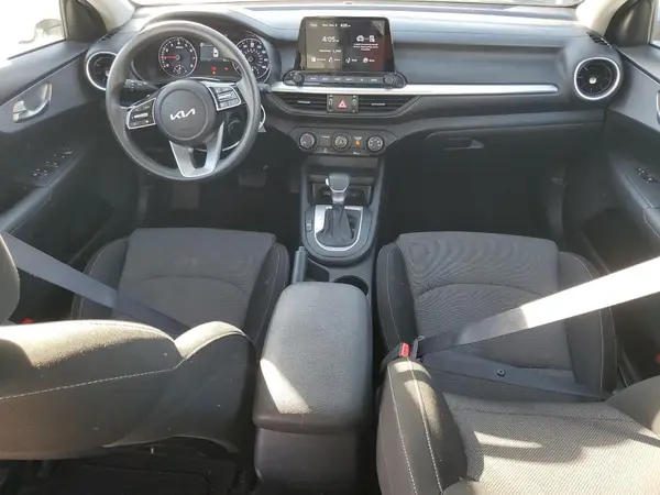 3KPF24ADXRE738986 2024 KIA FORTE - Image 8