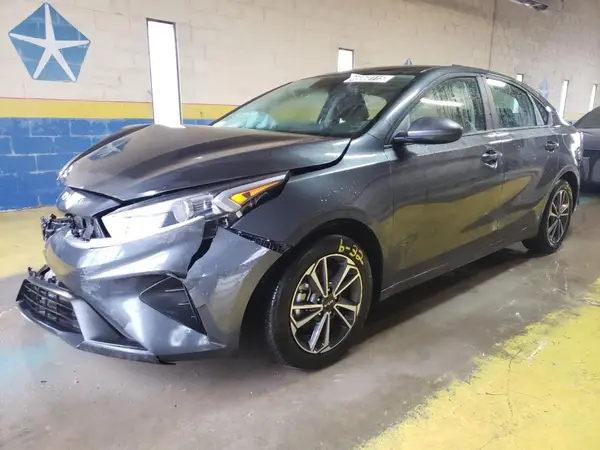 3KPF24ADXRE740592 2024 KIA FORTE - Image 1