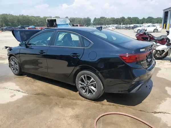 3KPF24ADXRE740981 2024 KIA FORTE - Image 2