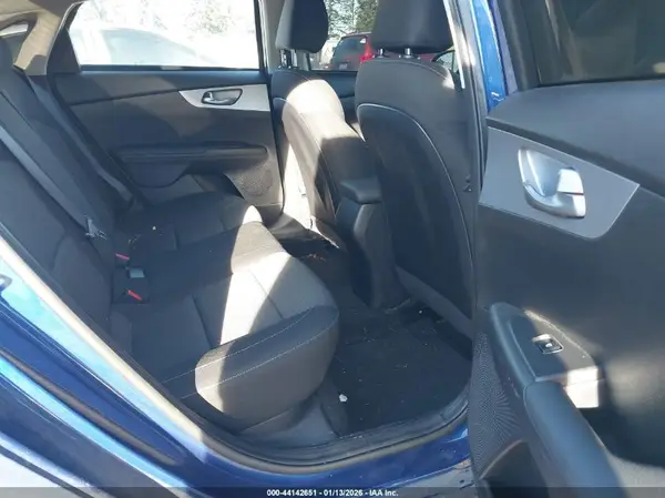 3KPF24ADXRE741158 2024 KIA FORTE - Image 8