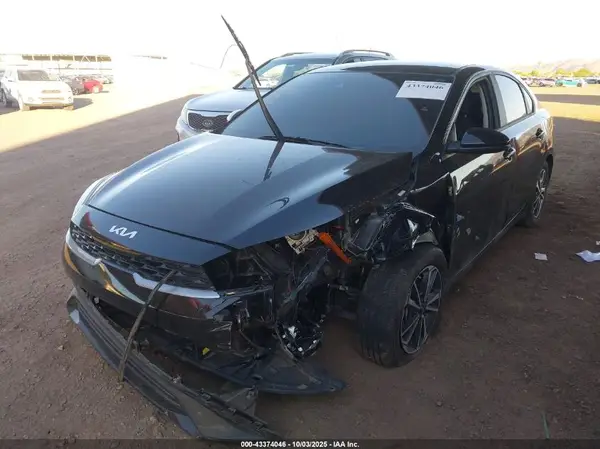 3KPF24ADXRE741371 2024 KIA FORTE - Image 2