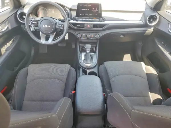3KPF24ADXRE742892 2024 KIA FORTE - Image 8
