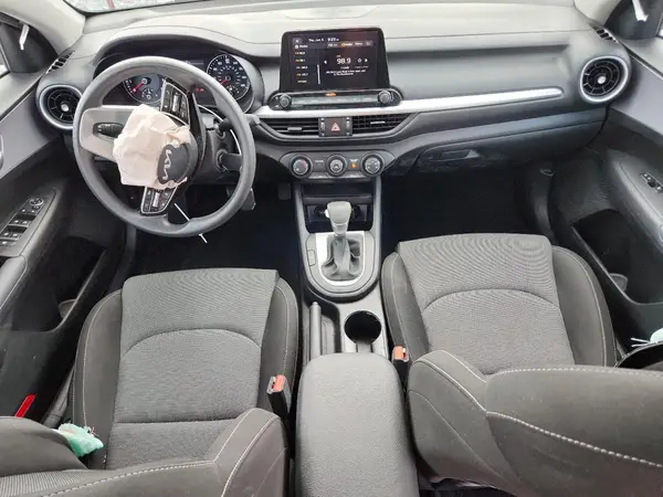 3KPF24ADXRE743718 2024 KIA FORTE - Image 8
