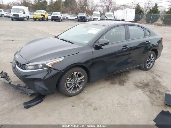 3KPF24ADXRE744271 2024 KIA FORTE - Image 2