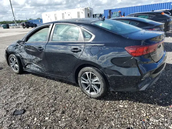 3KPF24ADXRE745050 2024 KIA FORTE - Image 2