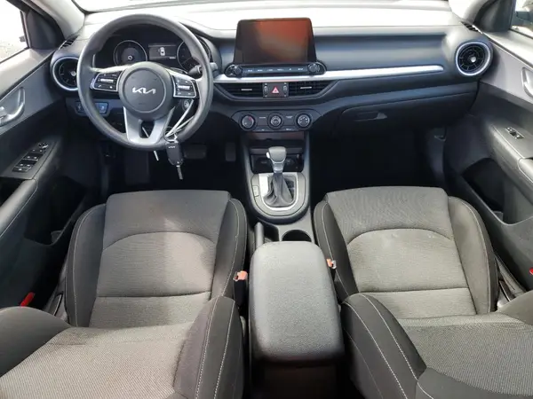 3KPF24ADXRE745050 2024 KIA FORTE - Image 8