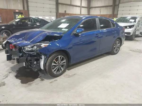 3KPF24ADXRE745632 2024 KIA FORTE - Image 2