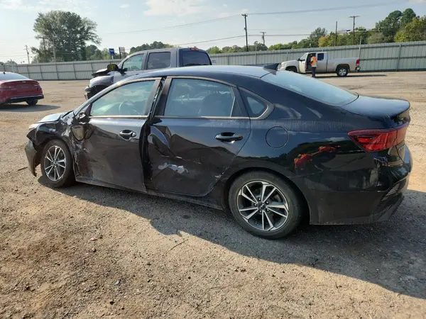 3KPF24ADXRE750054 2024 KIA FORTE - Image 2