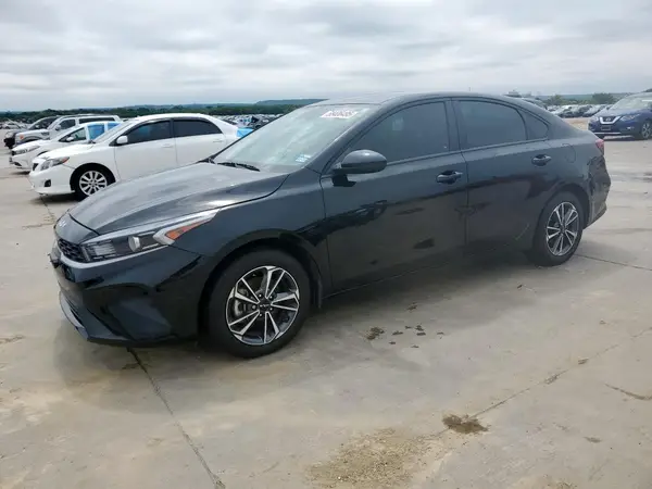 3KPF24ADXRE753956 2024 KIA FORTE - Image 1