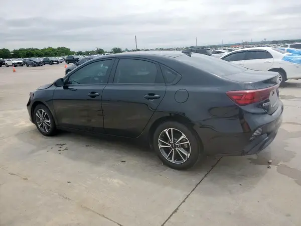 3KPF24ADXRE753956 2024 KIA FORTE - Image 2