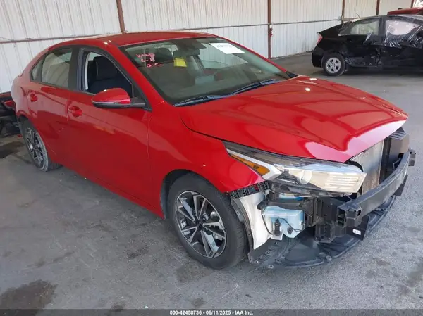 3KPF24ADXRE754802 2024 KIA FORTE - Image 1