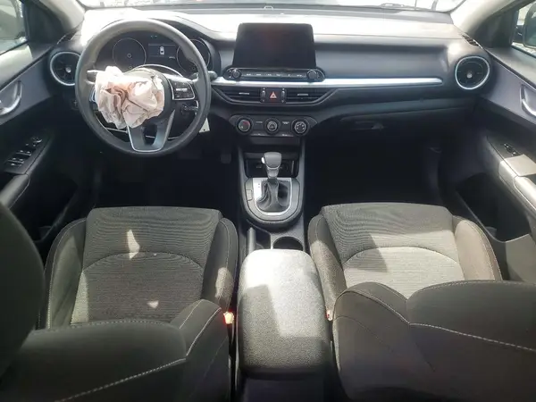3KPF24ADXRE757392 2024 KIA FORTE - Image 8