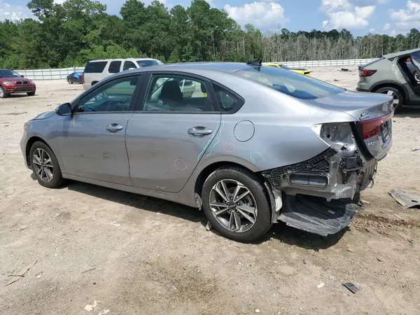 3KPF24ADXRE757618 2024 KIA FORTE - Image 2