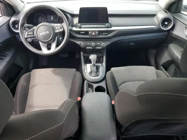 3KPF24ADXRE757943 2024 KIA FORTE - Image 8