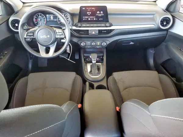 3KPF24ADXRE761538 2024 KIA FORTE - Image 8