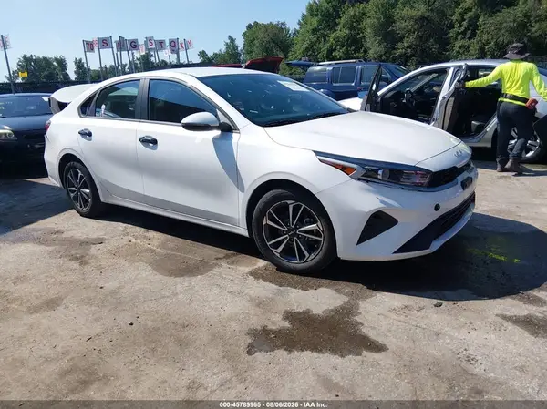 3KPF24ADXRE763354 2024 KIA FORTE - Image 1