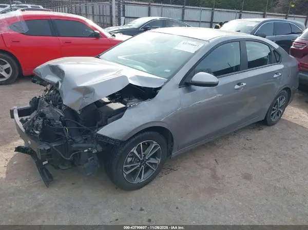 3KPF24ADXRE763743 2024 KIA FORTE - Image 2