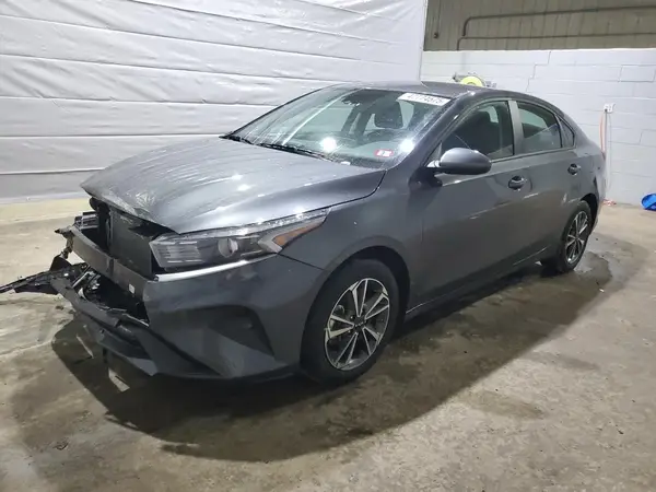3KPF24ADXRE764407 2024 KIA FORTE - Image 1