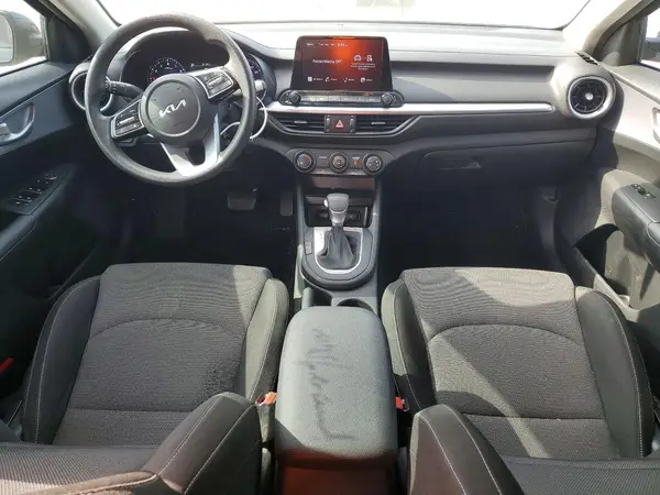3KPF24ADXRE765699 2024 KIA FORTE - Image 8